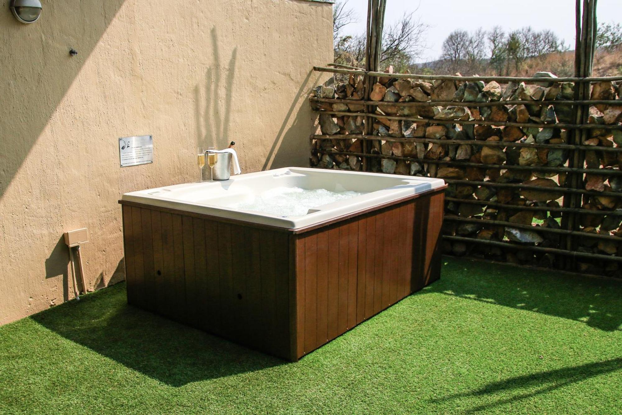 Forum Homini Boutique Hotel Krugersdorp Room photo